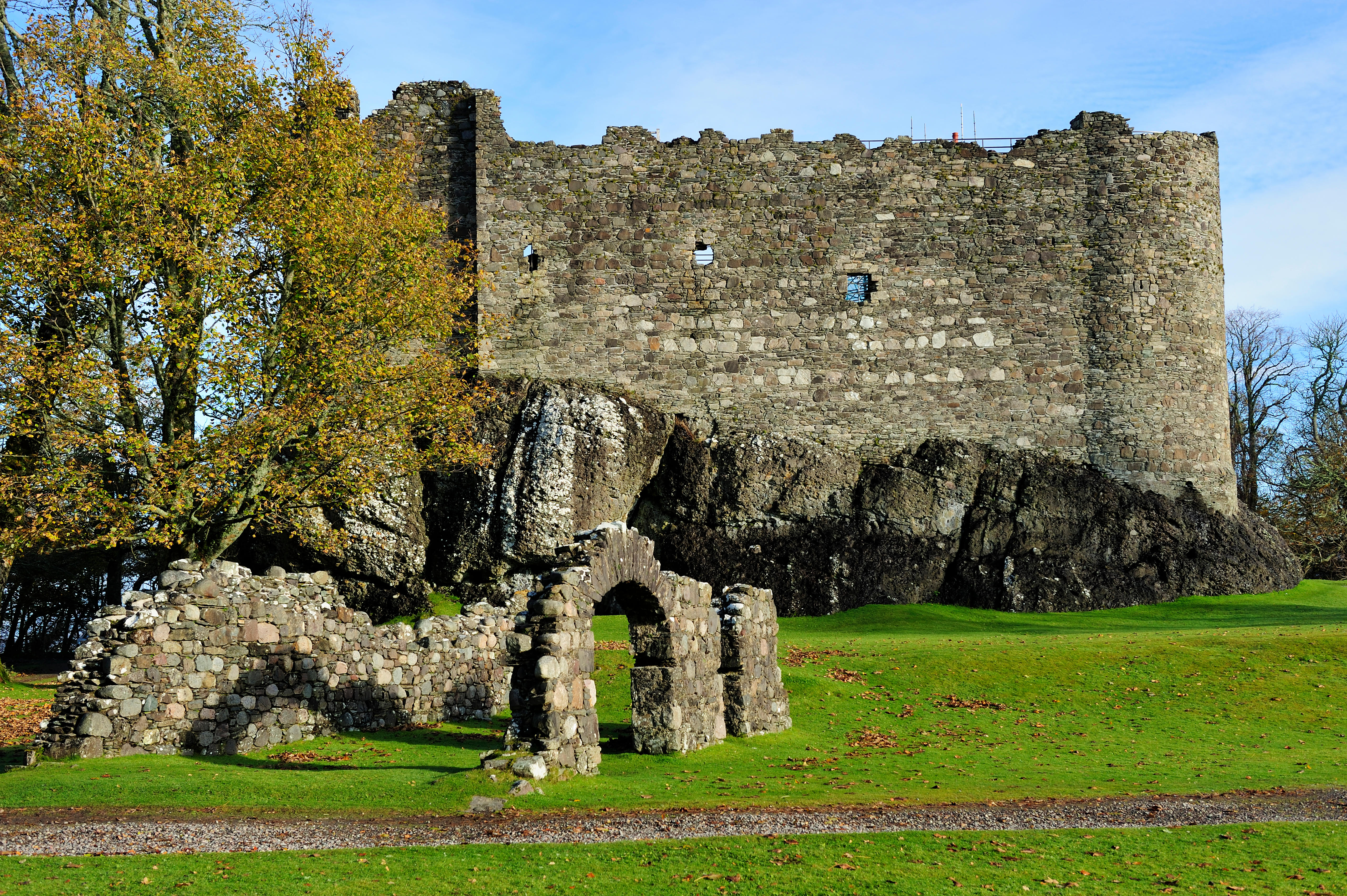 Dunstaffnage Castle ruins in autumn.